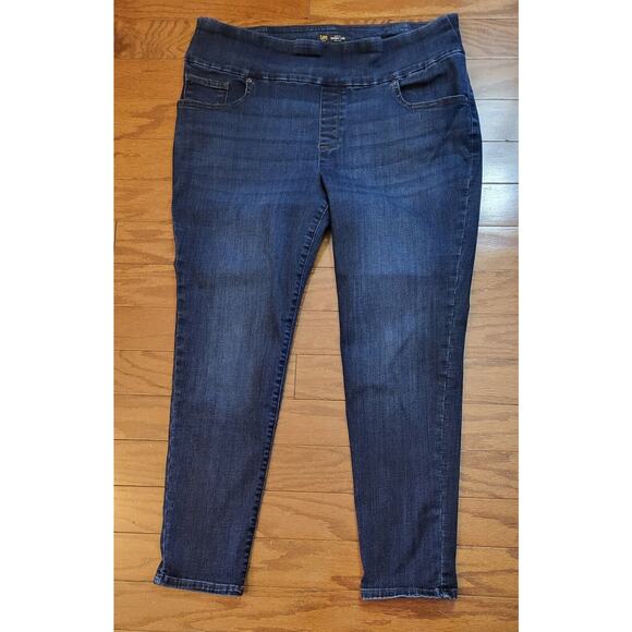 Lee Sculpting Slim Fit Slim Skinny Leg Pullon Jeans Womens 18W Mid Rise - Picture 2 of 11